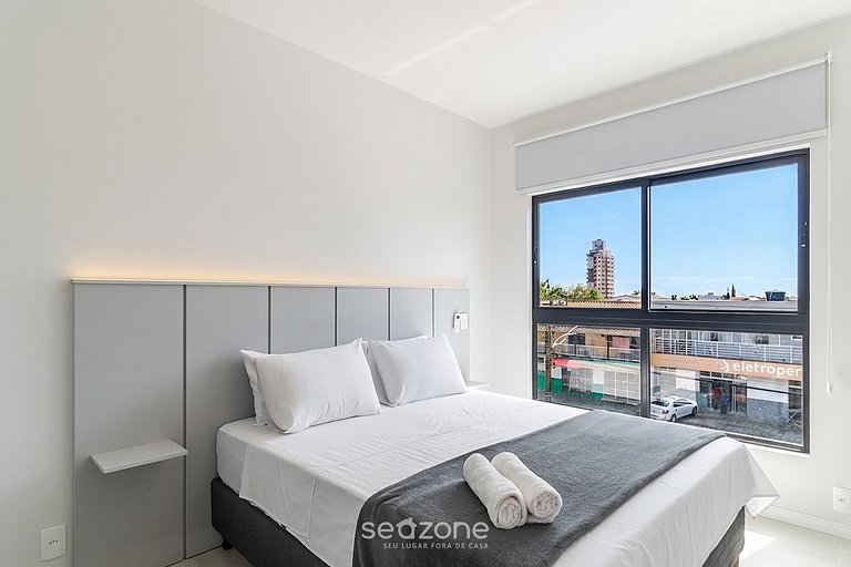 Apto. c/ parr. en Condo. c/ Piscina LAV0302