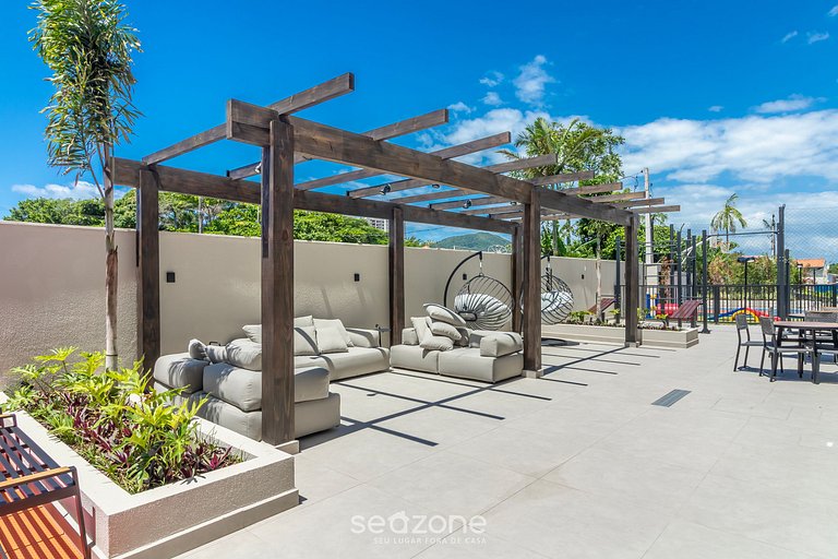 Apto. c/ parr. en Condo. c/ Piscina LAV0302