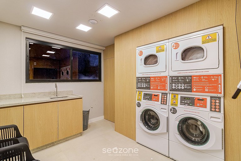 Studio em Cond. c/ Piscina e Vista Cid. SOS0304