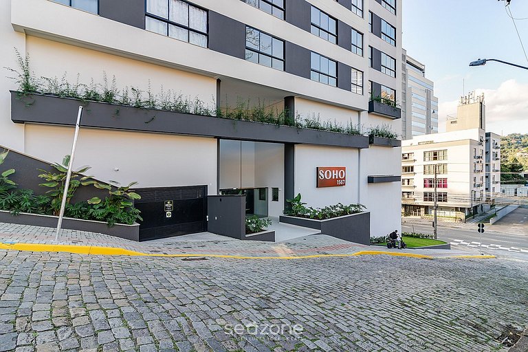 Studio em Cond. c/ Piscina e Vista Cid. SOS0304