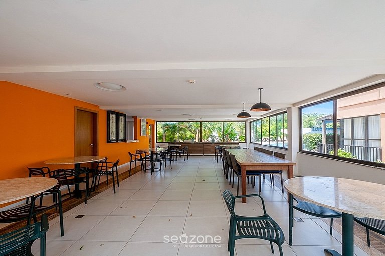 Apto. en Condo. c/ Piscina y vista Lago PDW0108