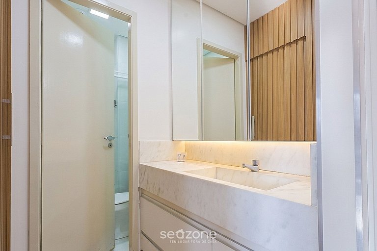 Apto. en Condo. c/ Piscina DNAB2205