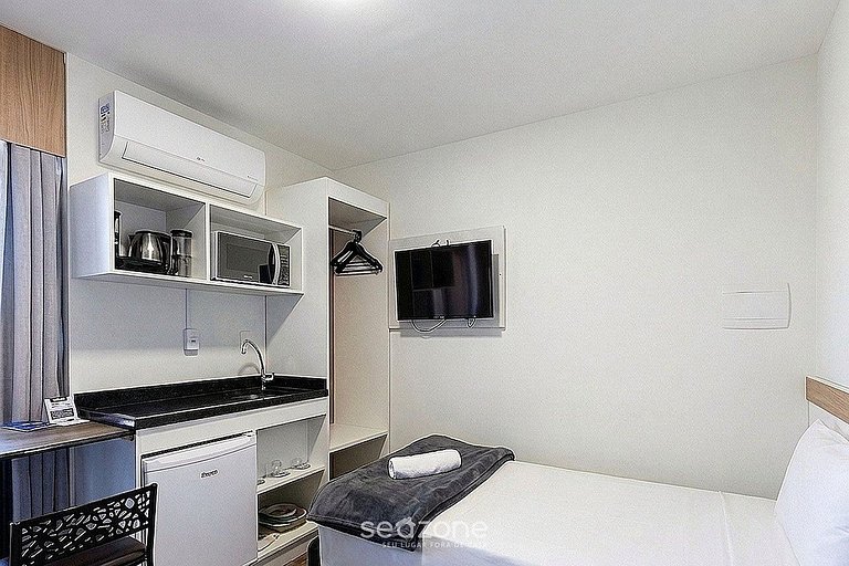 Studio en cond. c/ salón de juegos UPP0614