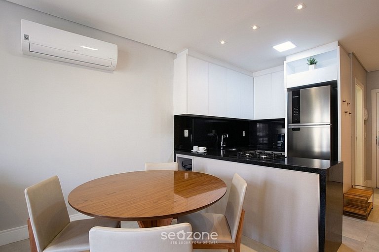 Apt. Rooftop y piscina a 300 m de la playa ELU0211