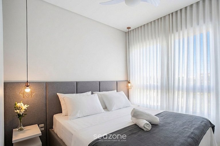 Apt. Rooftop y piscina a 300 m de la playa ELU0211