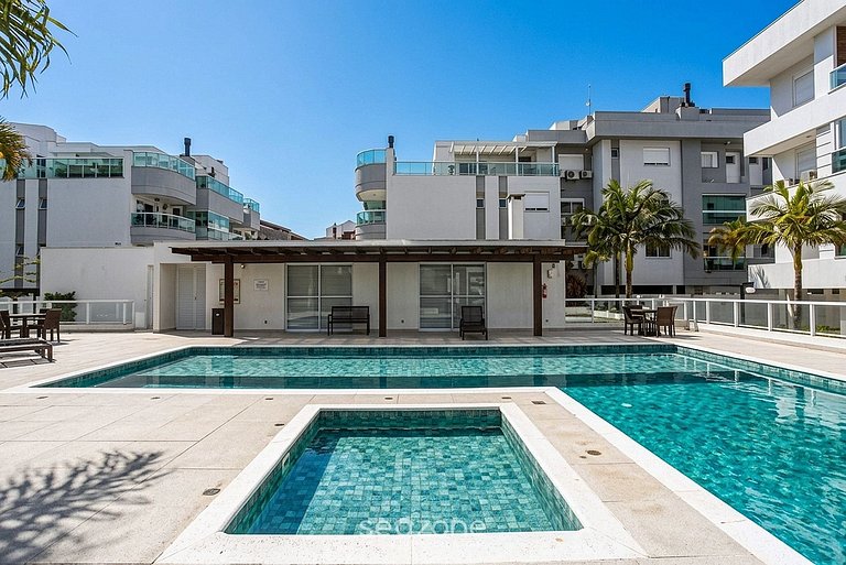 Apto. c/ parr. en Condo. c/ Piscina COP0205