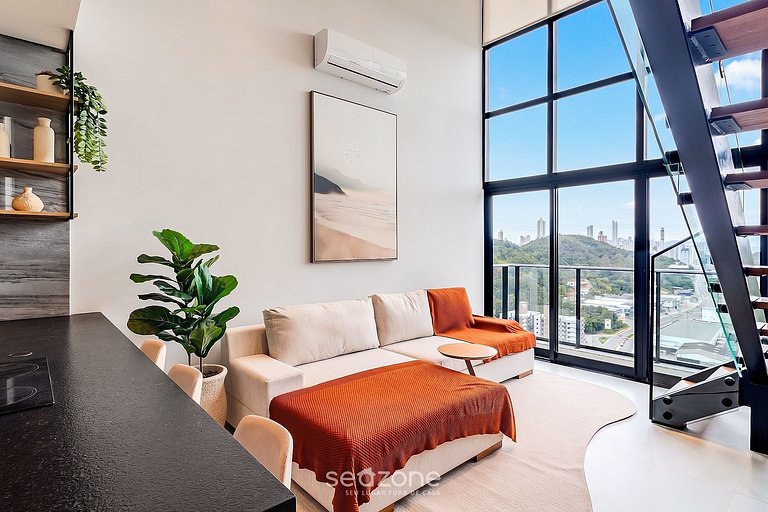 Apto. em Cond. c/ Vista p/ Cidade SKY2705
