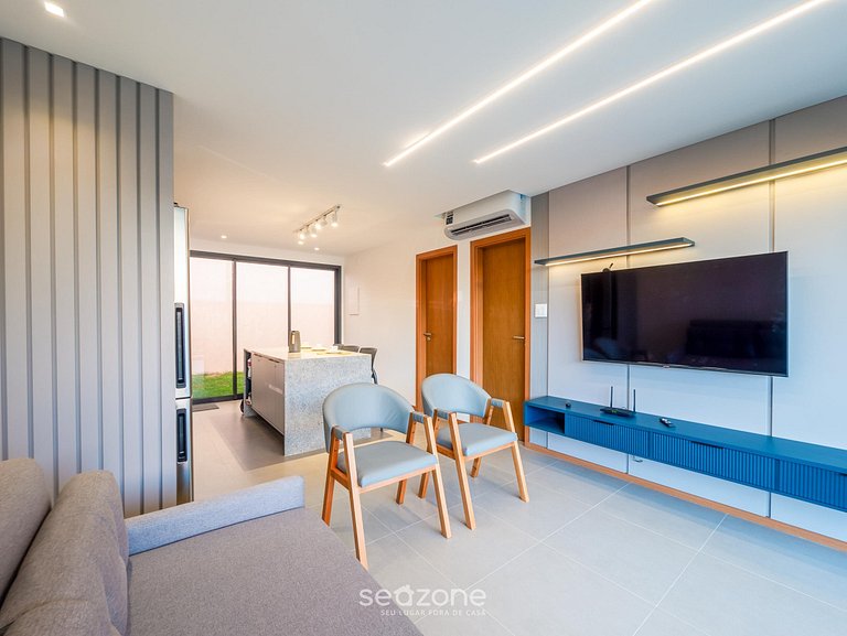 Apto. c/ Balcón en Condo. c/ Piscina VAT0002