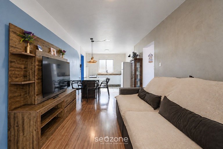 Apto. bien ubicado en Condo. LGR0204