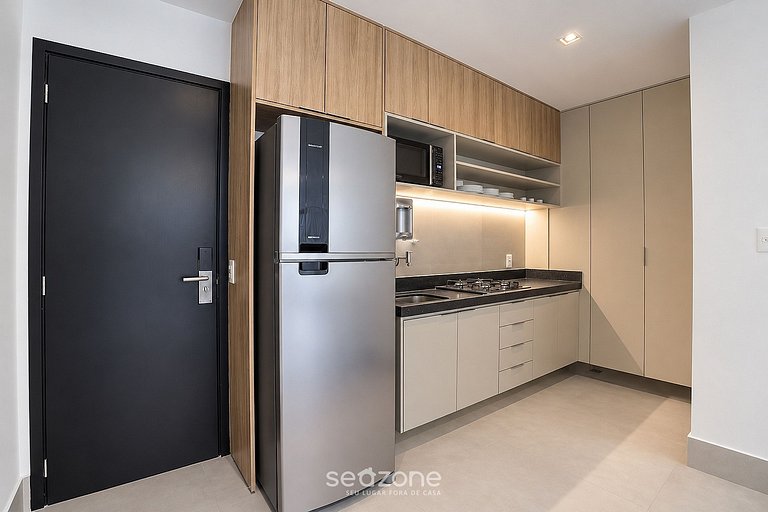 Apto. Bien ubicado en Condo. c/ Garaje LNK0215
