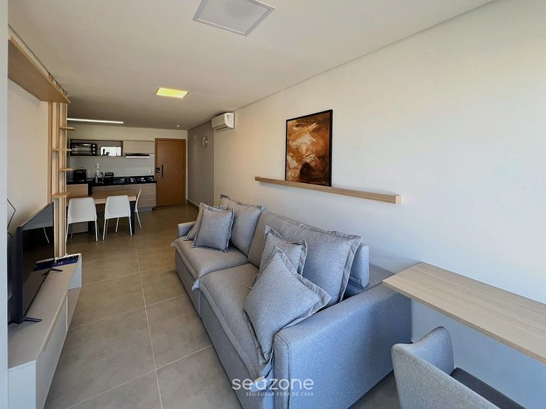 Apto. en Condo. c/ Piscina en Centro GRL1002