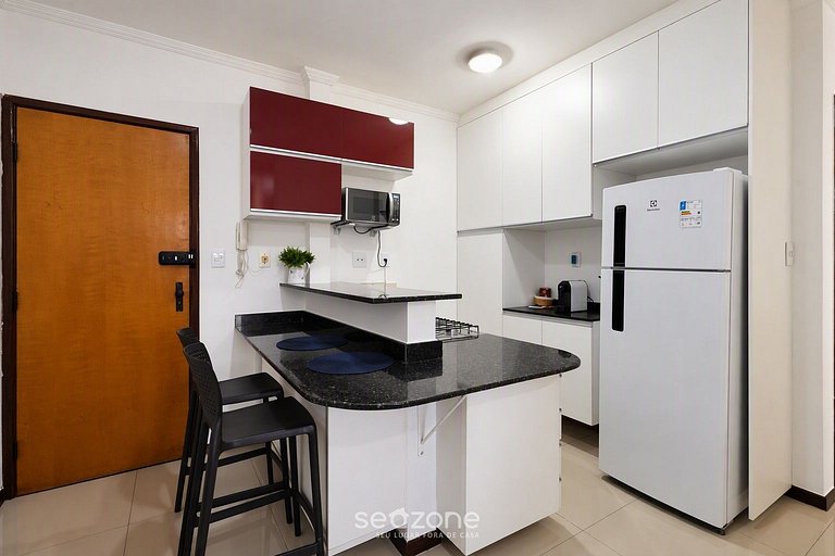 Studio Bem localizado em Cond. POE0322
