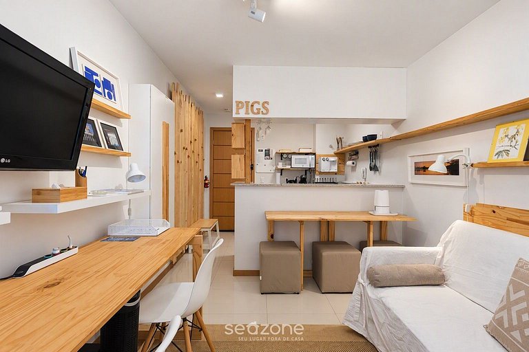Apto. em Cond. c/ Piscina e Vista Cid. DMO0124