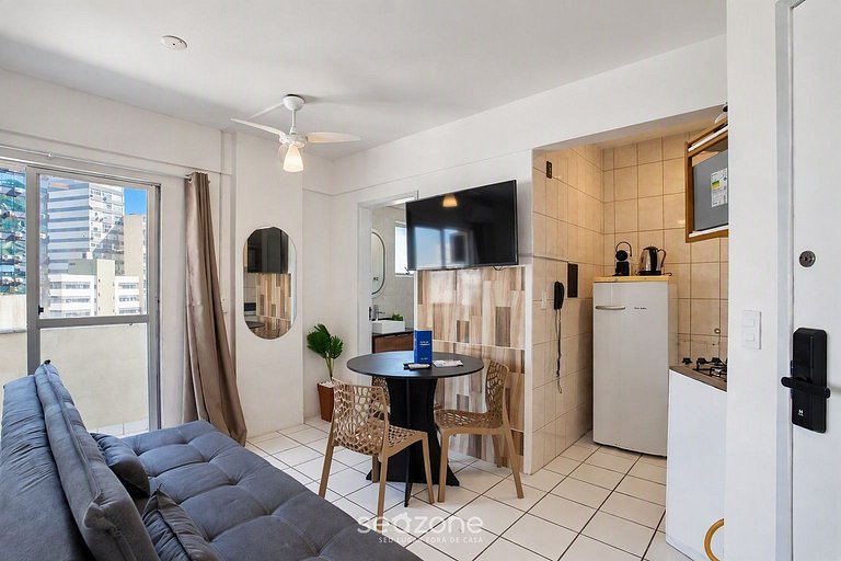 Studio en Condo. c/ Piscina ECI0506
