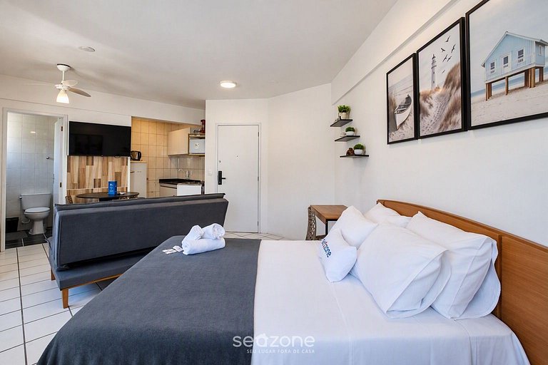 Studio em Cond. c/ Piscina e Vista Cid. ECI0506