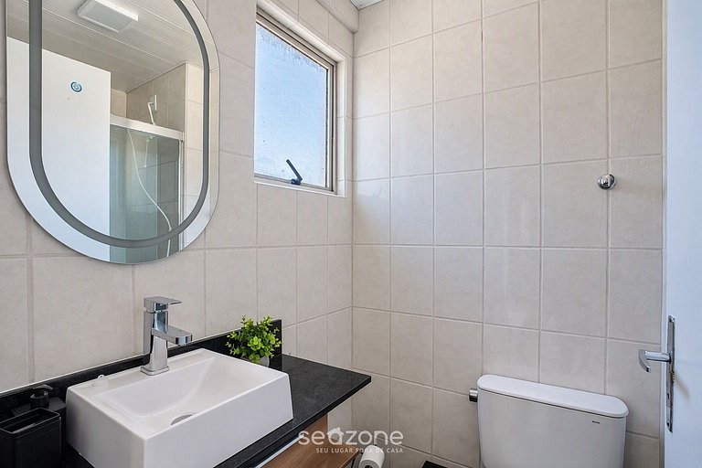 Studio em Cond. c/ Piscina e Vista Cid. ECI0506