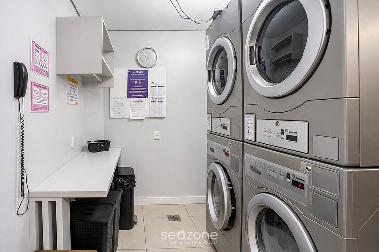 Studio en Condo. c/ Piscina ECI0506