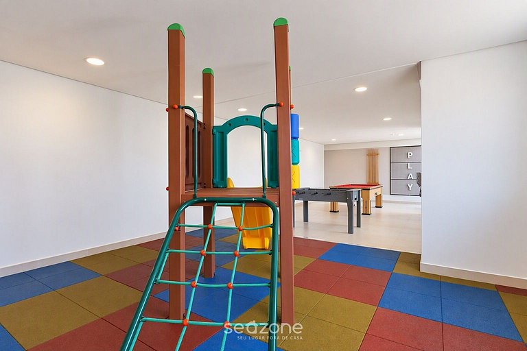 Apto. em Cond. c/ Piscina e Vista Cid. VIV1303