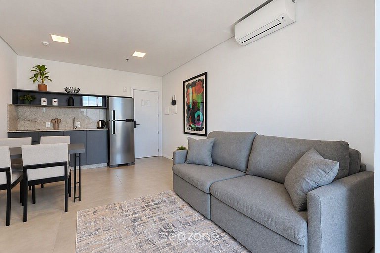 Studio em Cond. c/ Piscina e Vista Cid. FFS0810
