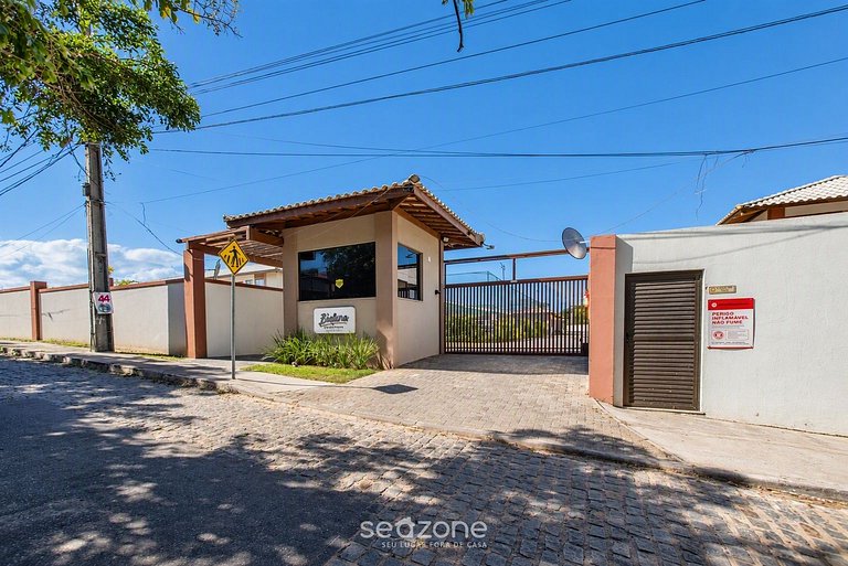 Apto. c/ Balcón en Condo. c/ Piscina PIM0083