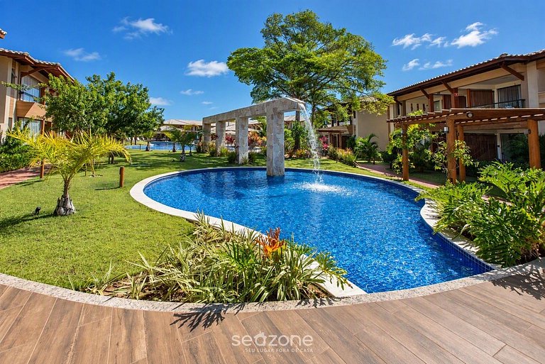 Apto. c/ Varanda em Cond. c/ Piscina PIM0083
