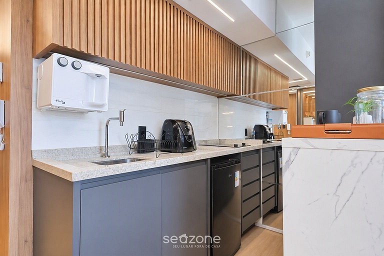 Studio bien ubicado en Condo. BLS2360