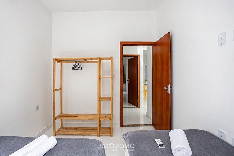 Apto. en Condo. c/ Piscina Porto Seg. OIR0006