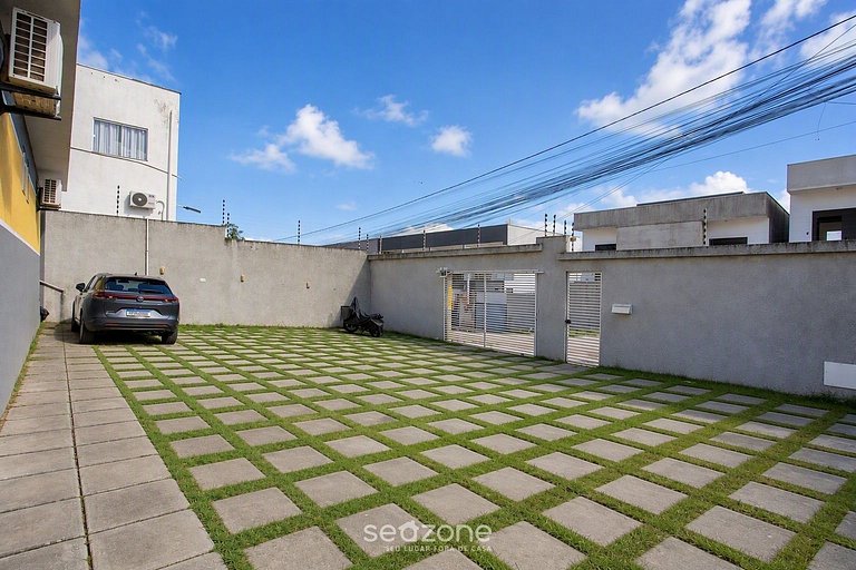 Apto. em Cond. c/ Piscina em Porto Seg. OIR0006
