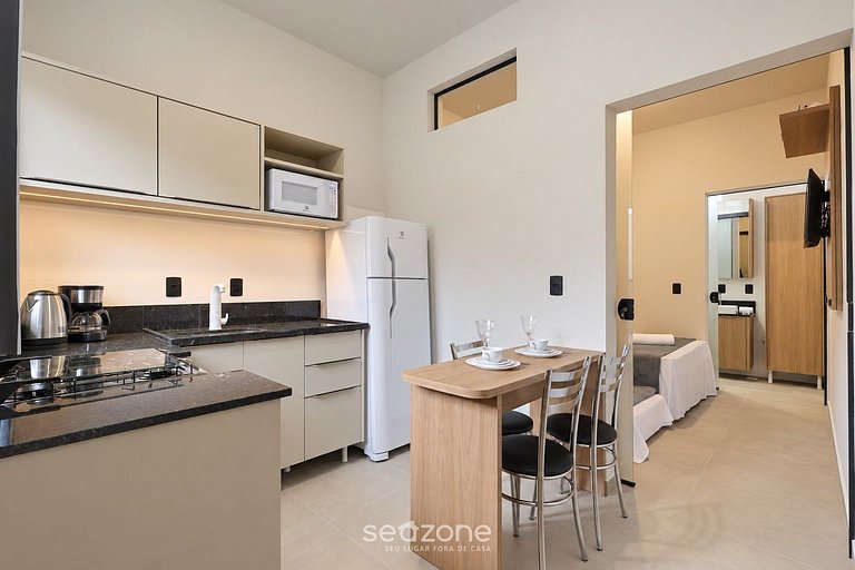 Studio em Cond. c/ Vista Cid. no Centro OBO0003