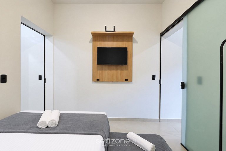 Studio em Cond. c/ Vista Cid. no Centro OBO0003