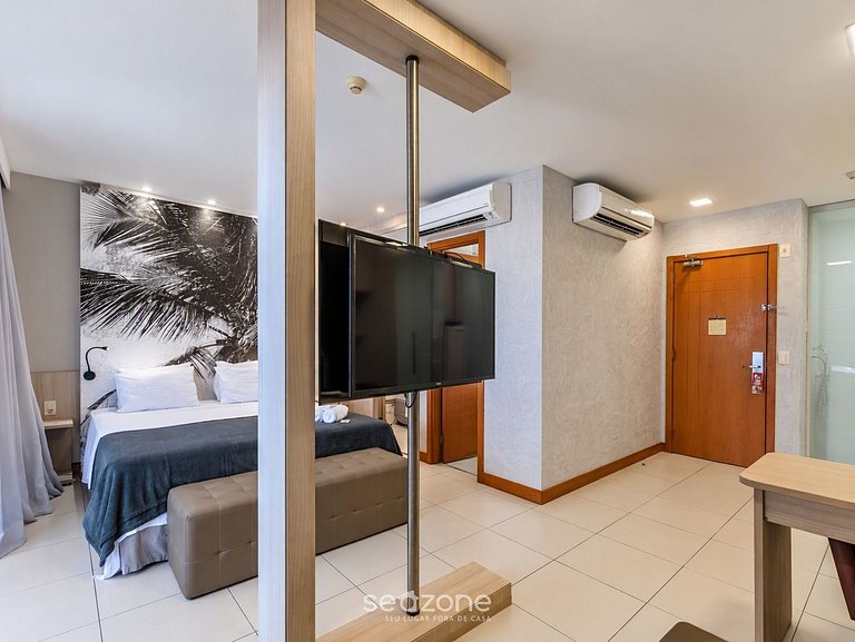 Studio Bien ubicado en Condo. c/ Piscina MSB1503