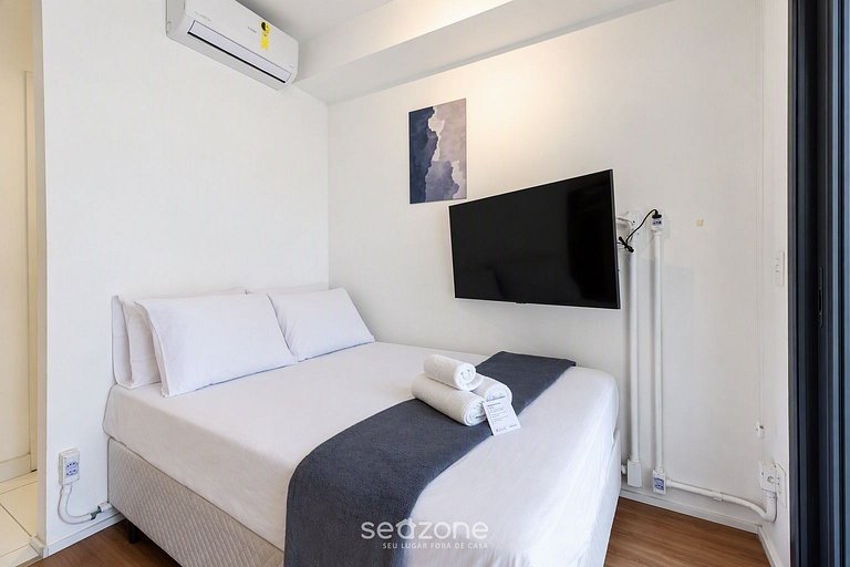 Studio em Cond. c/ Piscina e Vista Cid. FPA0609