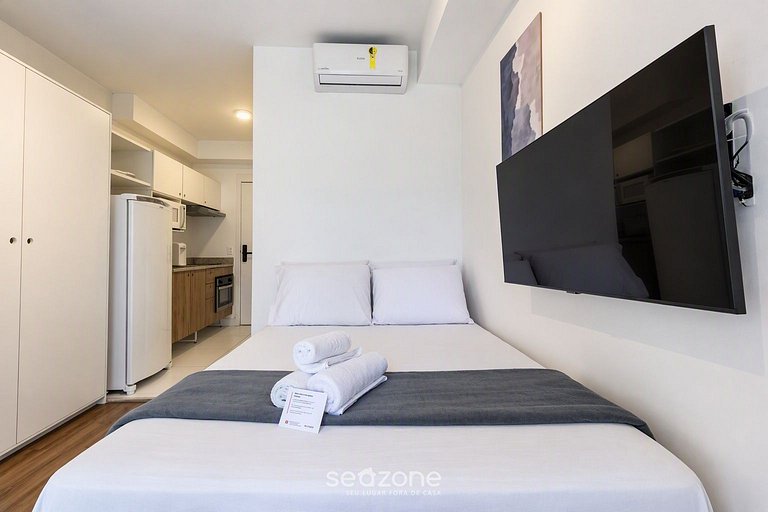 Studio em Cond. c/ Piscina e Vista Cid. FPA0609