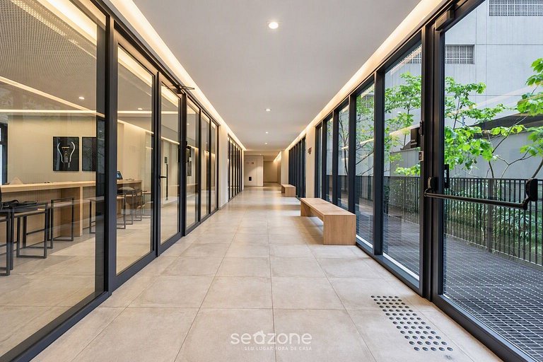 Studio em Cond. c/ Piscina e Vista Cid. FPA0609