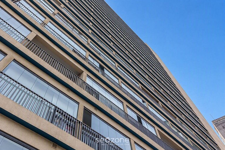 Studio em Cond. c/ Piscina e Vista Cid. FPA0609
