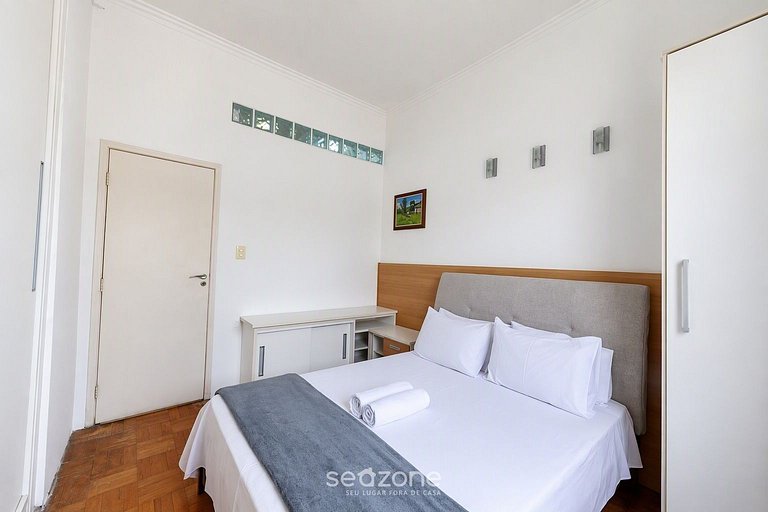 Apto. Bem localizado em Cond. c/ Piscina QUI0261