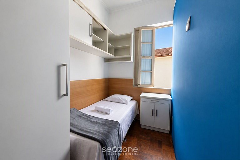 Apto. Bien ubicado en Condo. c/ Piscina QUI0261