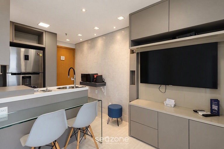 Studio em Cond. c/ Piscina e Vista Cid. VPL0316