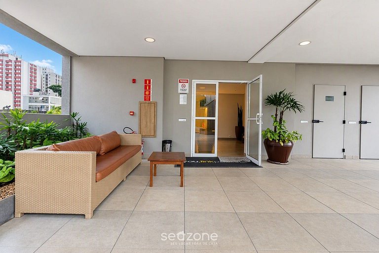 Apto. em Cond. c/ Piscina e Vista Cid. SMLA0405