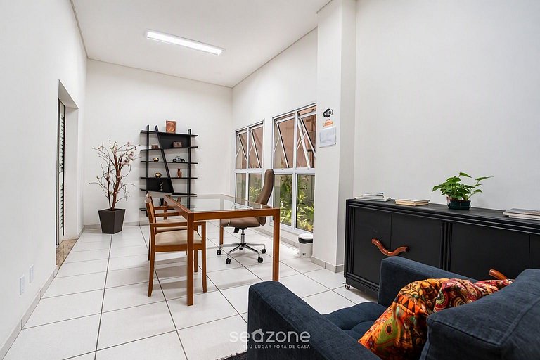 Apto. bien ubicado en Condo. VAD0034