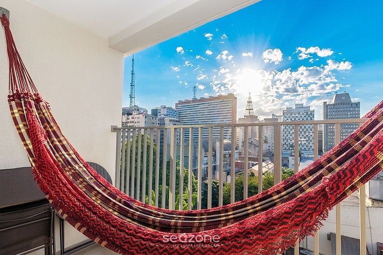 Studio em Cond. c/ Piscina e Vista Cid. ACP0821