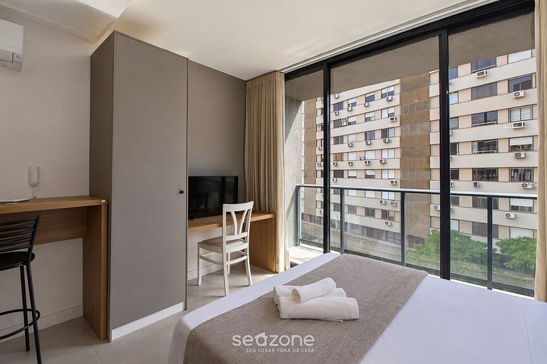 Studio en Condo. c/ Piscina TBF0608