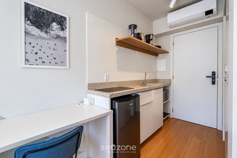 Studio em Cond. c/ Vista p/ Cidade PCA0402