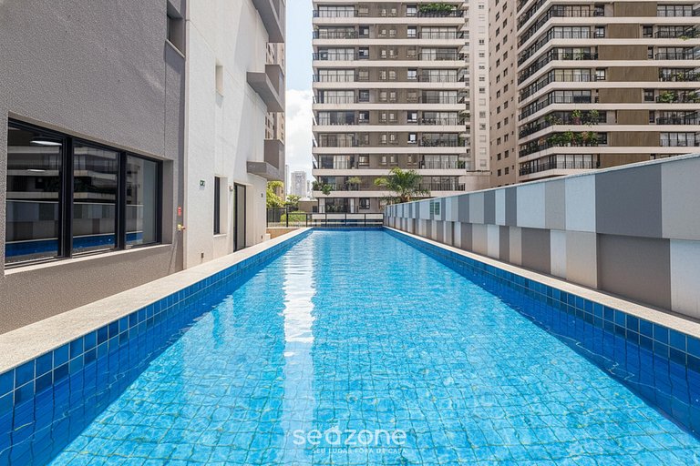 Apto. Bem localizado em Cond. c/ Piscina LIU0604