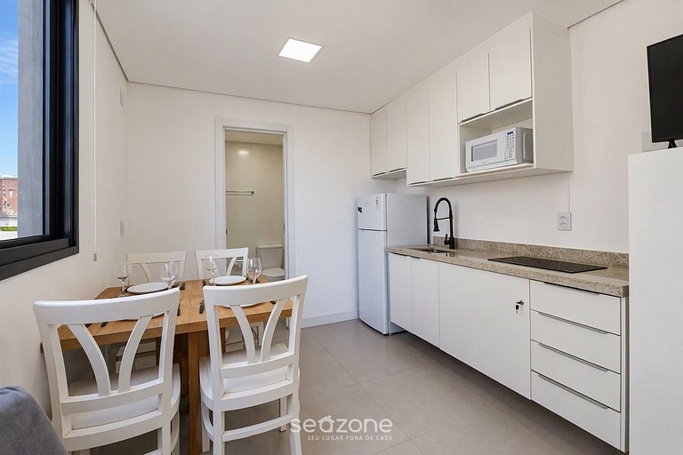 Studio en Condo. c/ Piscina TBF0609