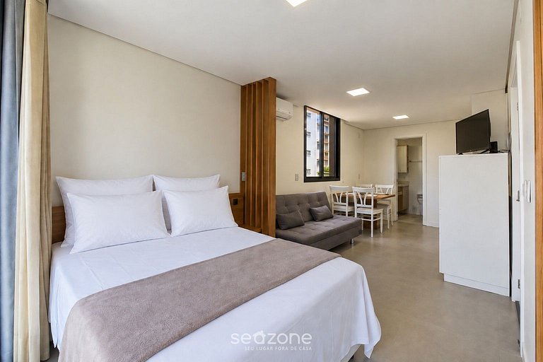 Studio en Condo. c/ Piscina TBF0609