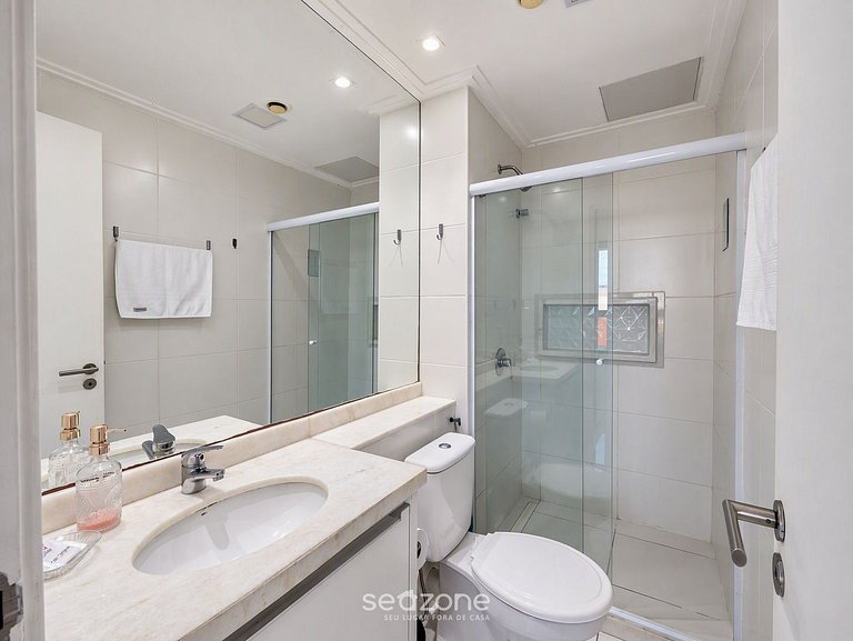 Studio em Cond. c/ Piscina e Vista MLM0104