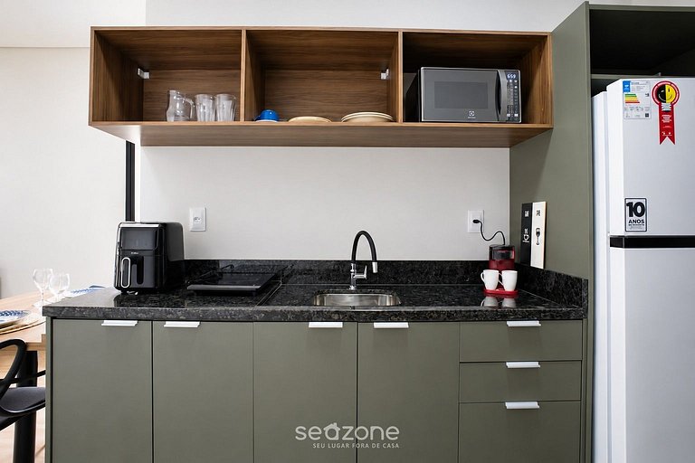 Studio em Cond. c/ Piscina e Vista LDU0306