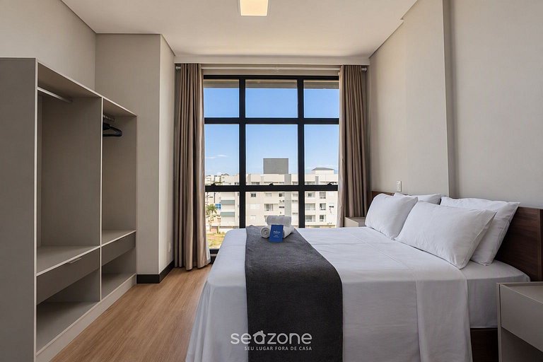 Studio em Cond. c/ Piscina e Vista LDU0306