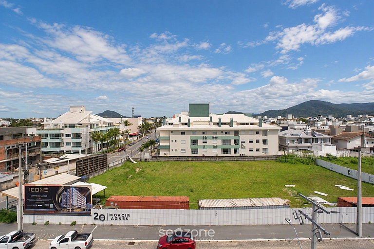 Studio em Cond. c/ Piscina e Vista LDU0306